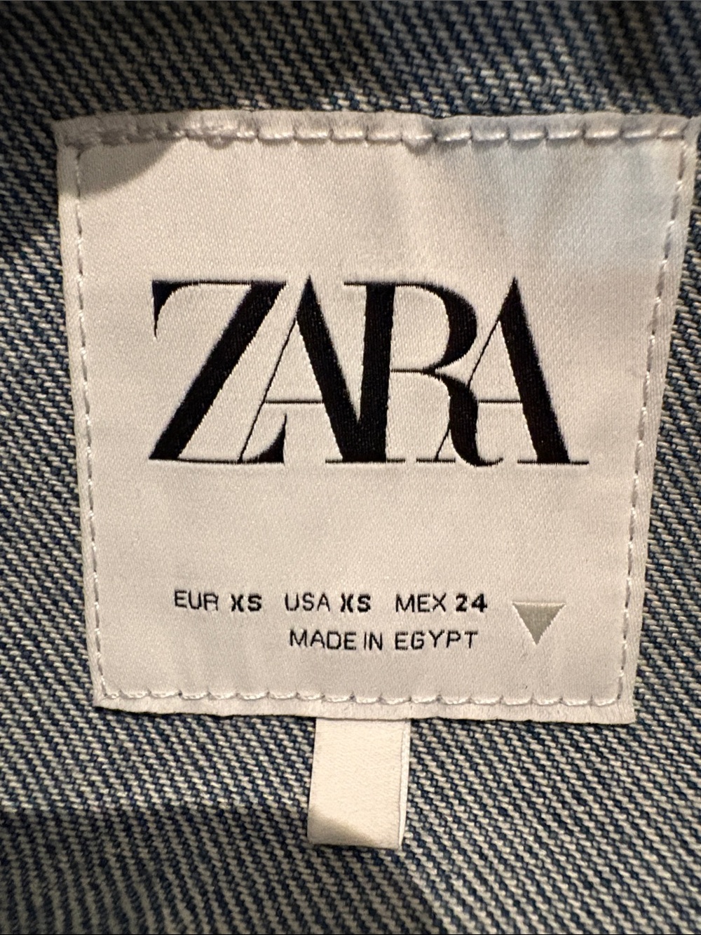 Zara - Over Shirt Classic Denim Jacket in Mediumi Blue - Picture 14 of 14